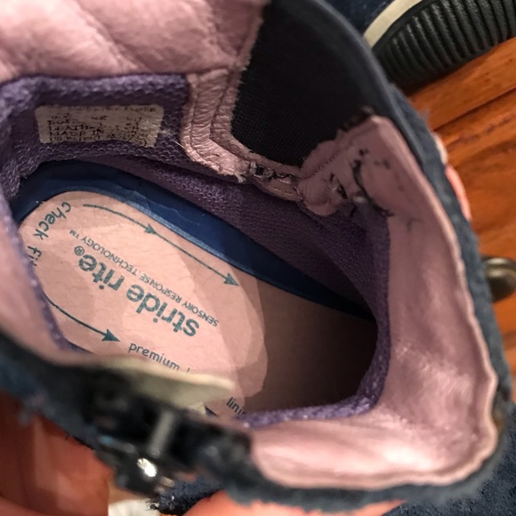 SOLD! 🦄 Stride Rite Sz 6.5 Suede Boots - Picture 9 of 9